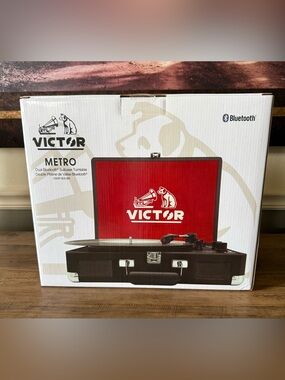 Victor Metro Dual Bluetooth Portable Suitcase 3-Speed Turntable - Red/Black